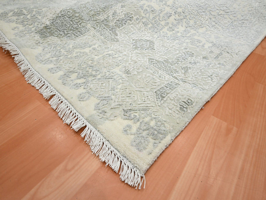 8'10" x 12'0" New Hand Knotted Ivory Wool & Silk Rectangle Oriental Rug - MOA10275682