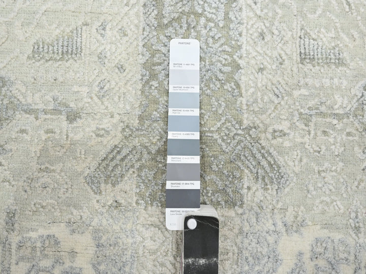 8'10" x 12'0" New Hand Knotted Ivory Wool & Silk Rectangle Oriental Rug - MOA10275682