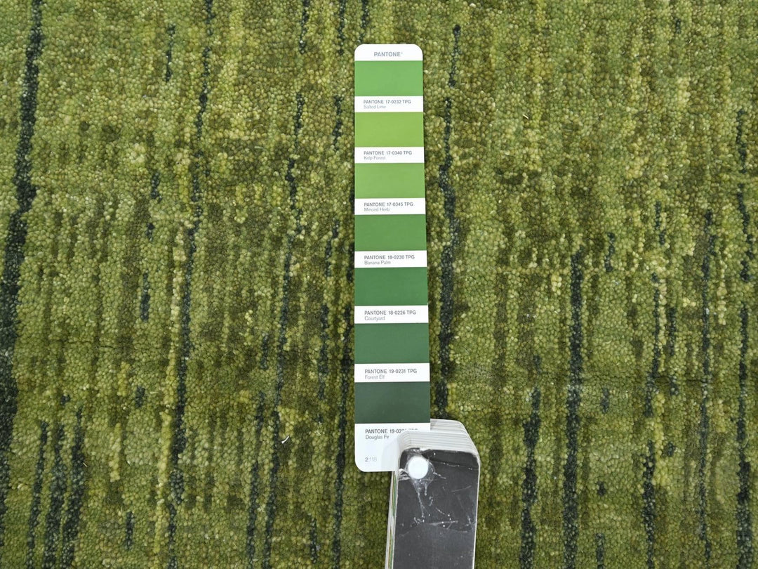 2'8" x 8'5" New Hand Knotted Green Wool Runner Oriental Rug - MOA10275840