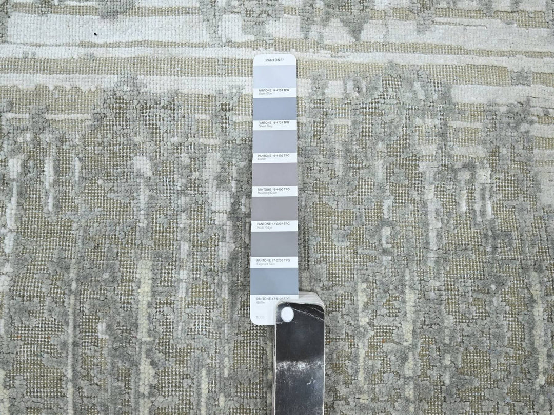 2'4" x 6'0" New Hand Knotted Grey Wool & Silk Runner Oriental Rug - MOA10275847