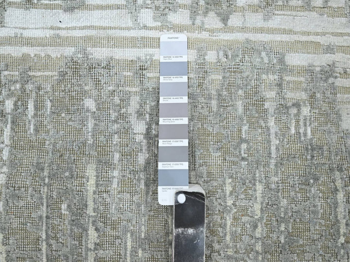 2'4" x 6'0" New Hand Knotted Grey Wool & Silk Runner Oriental Rug - MOA10275847