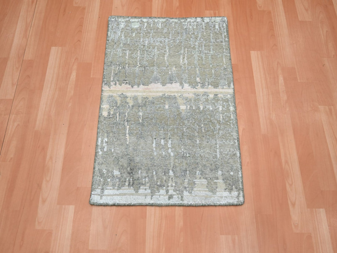 2'0" x 2'10" New Hand Knotted Grey Wool & Silk Rectangle Oriental Rug - MOA10275851