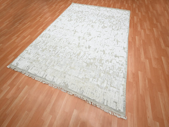 7'10" x 10'2" New Hand Knotted Ivory Silk Rectangle Oriental Rug - MOA10275874