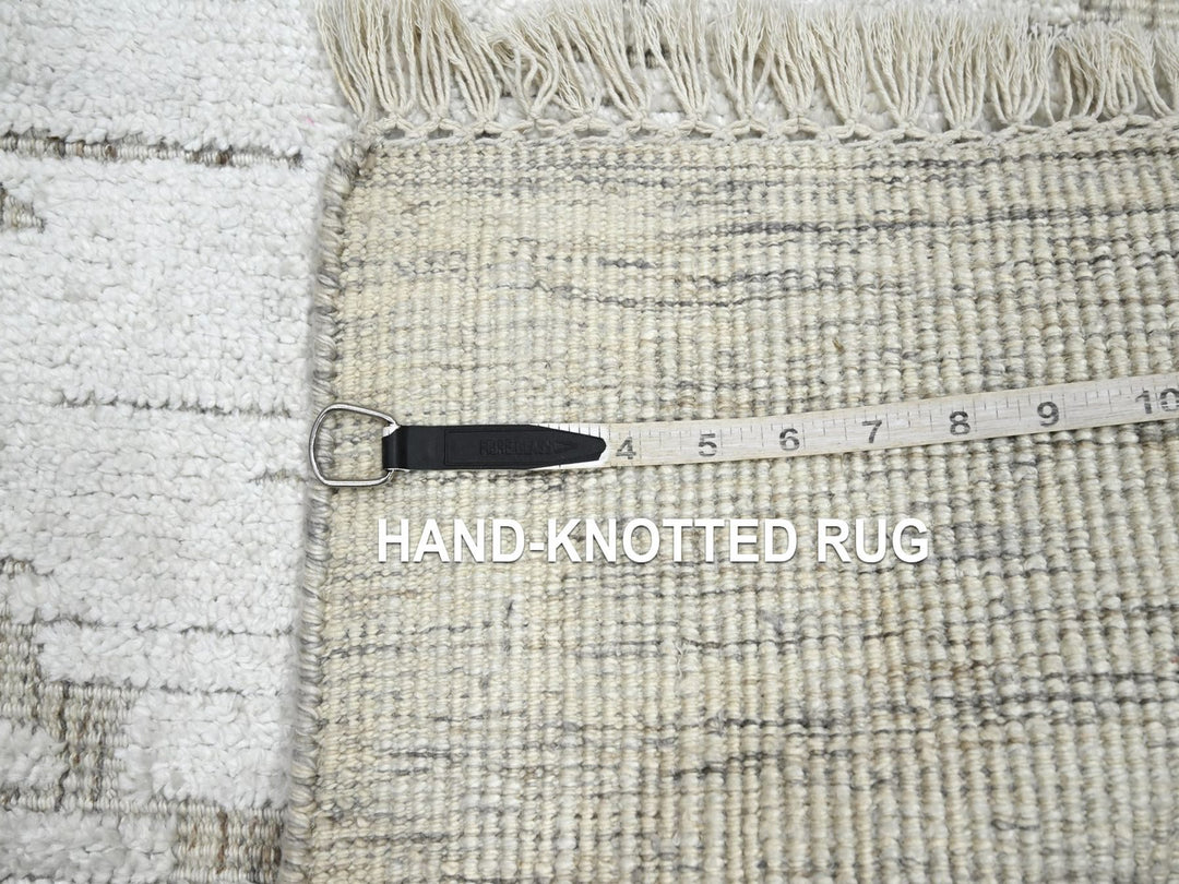 2'0" x 3'0" New Hand Knotted Ivory Silk Rectangle Oriental Rug - MOA10275877