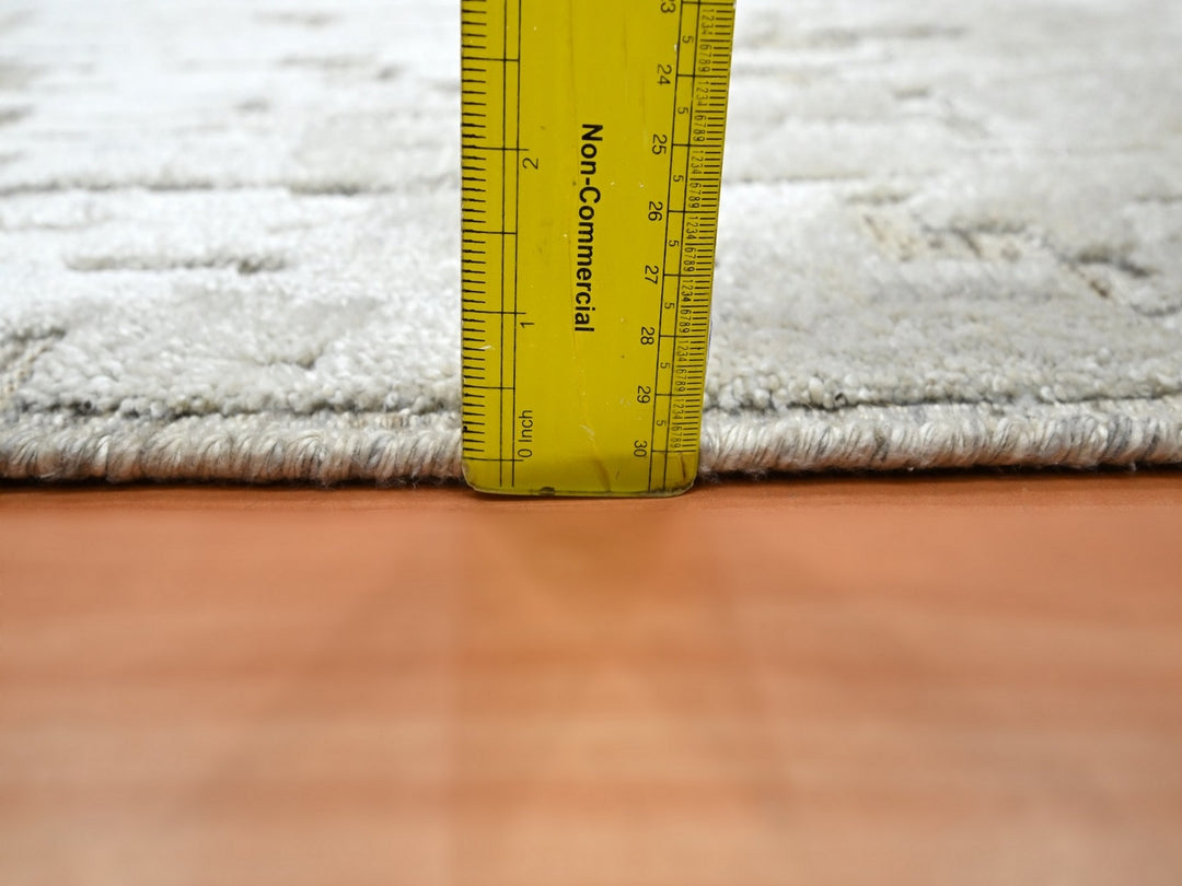 2'0" x 3'0" New Hand Knotted Ivory Silk Rectangle Oriental Rug - MOA10275878