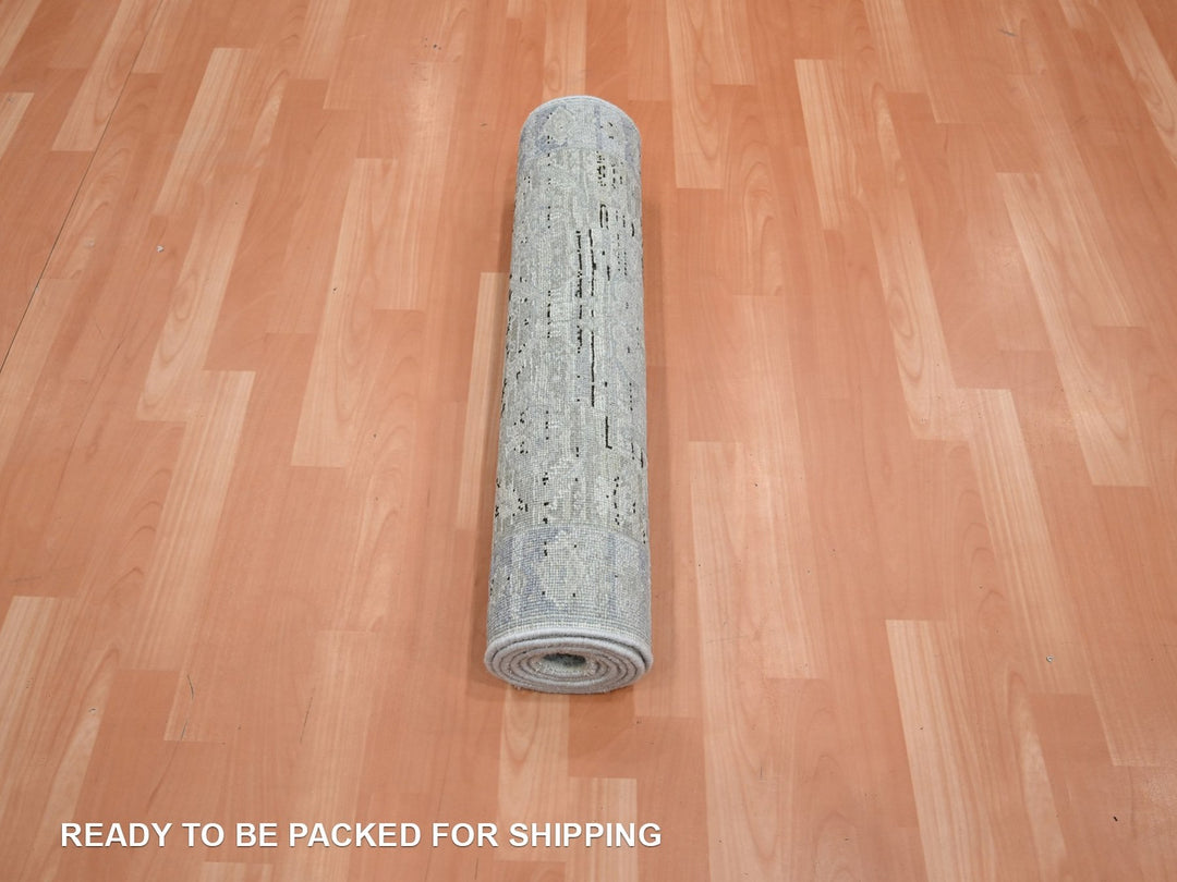 2'6" x 8'0" New Hand Knotted Grey Silk Runner Oriental Rug - MOA10275909