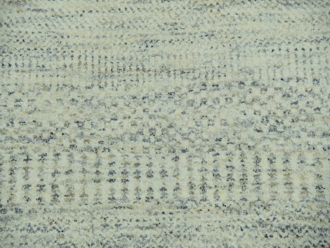 8'1" x 9'10" New Hand Knotted Ivory Wool Rectangle Oriental Rug - MOA10276022
