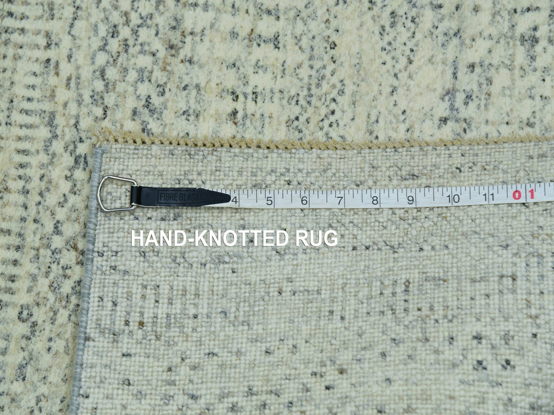 2'6" x 10'1" New Hand Knotted Ivory Wool Runner Oriental Rug - MOA10276028