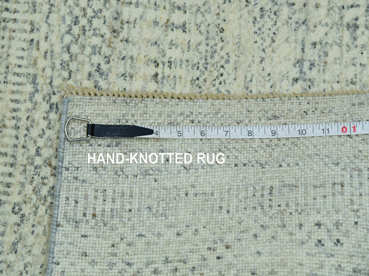 2'6" x 10'1" New Hand Knotted Ivory Wool Runner Oriental Rug - MOA10276028