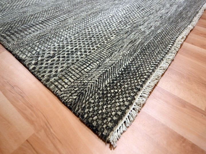 8'0" x 9'11" New Hand Knotted Brown Wool Rectangle Oriental Rug - MOA10276084