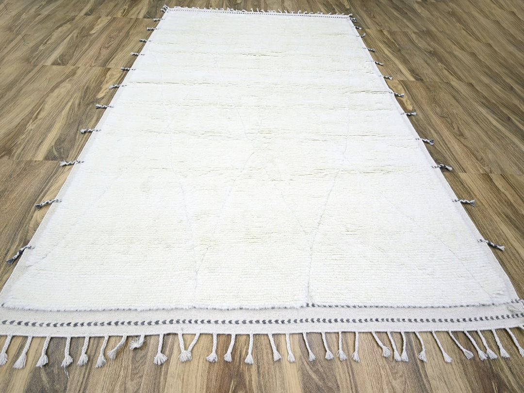 9'1" x 12'3" New Hand Knotted Ivory Wool Rectangle Oriental Rug - MOA10276219
