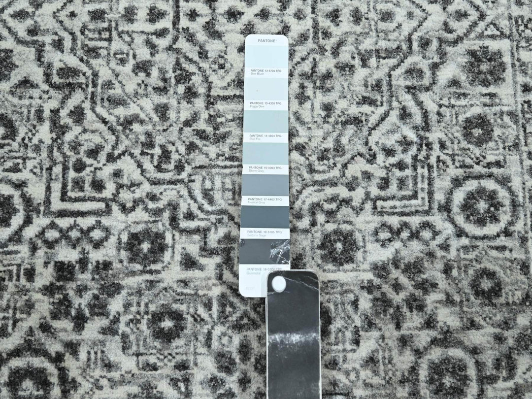 2'8" x 26'0" New Hand Knotted Ivory Wool Runner Oriental Rug - MOA10276438