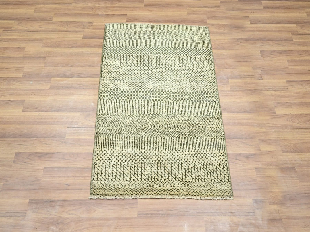 2'0" x 3'0" New Hand Knotted Beige Wool & Silk Rectangle Oriental Rug - MOA10276452