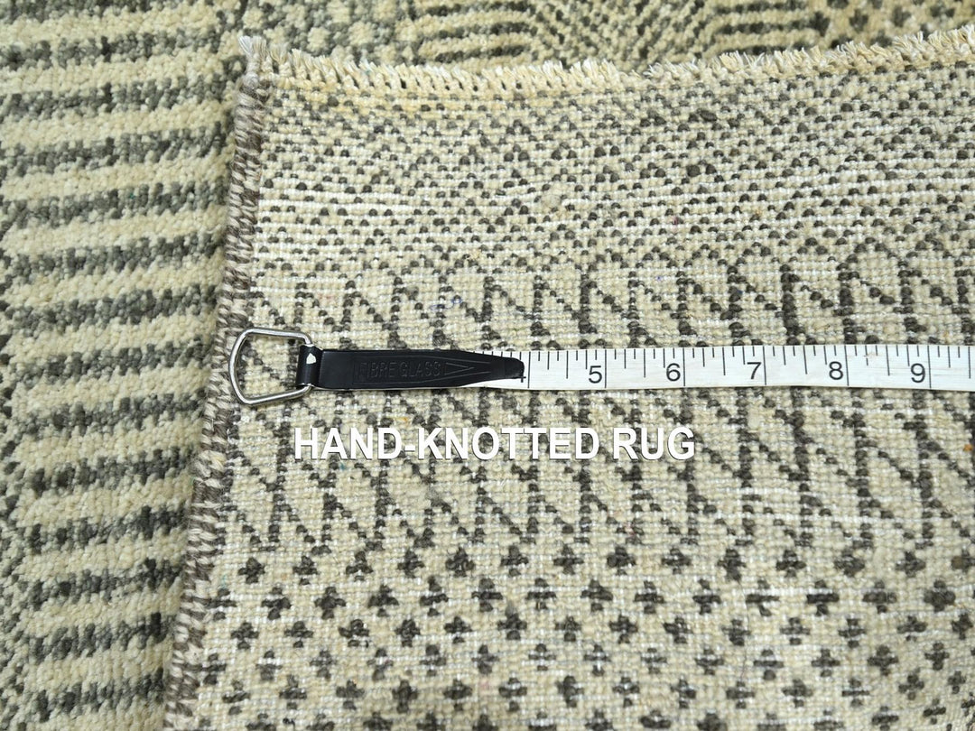 2'0" x 3'0" New Hand Knotted Beige Wool & Silk Rectangle Oriental Rug - MOA10276454