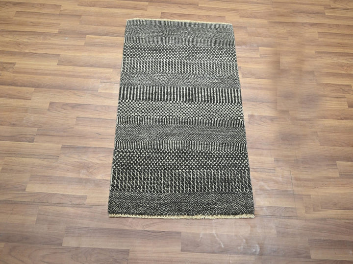 2'0" x 3'0" New Hand Knotted Grey Wool & Silk Rectangle Oriental Rug - MOA10276503