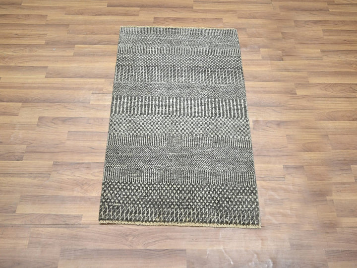 2'0" x 3'0" New Hand Knotted Grey Wool & Silk Rectangle Oriental Rug - MOA10276505