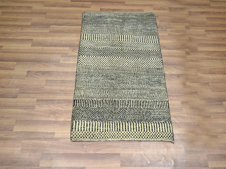 2'0" x 3'0" New Hand Knotted Ivory Wool & Silk Rectangle Oriental Rug - MOA10276526