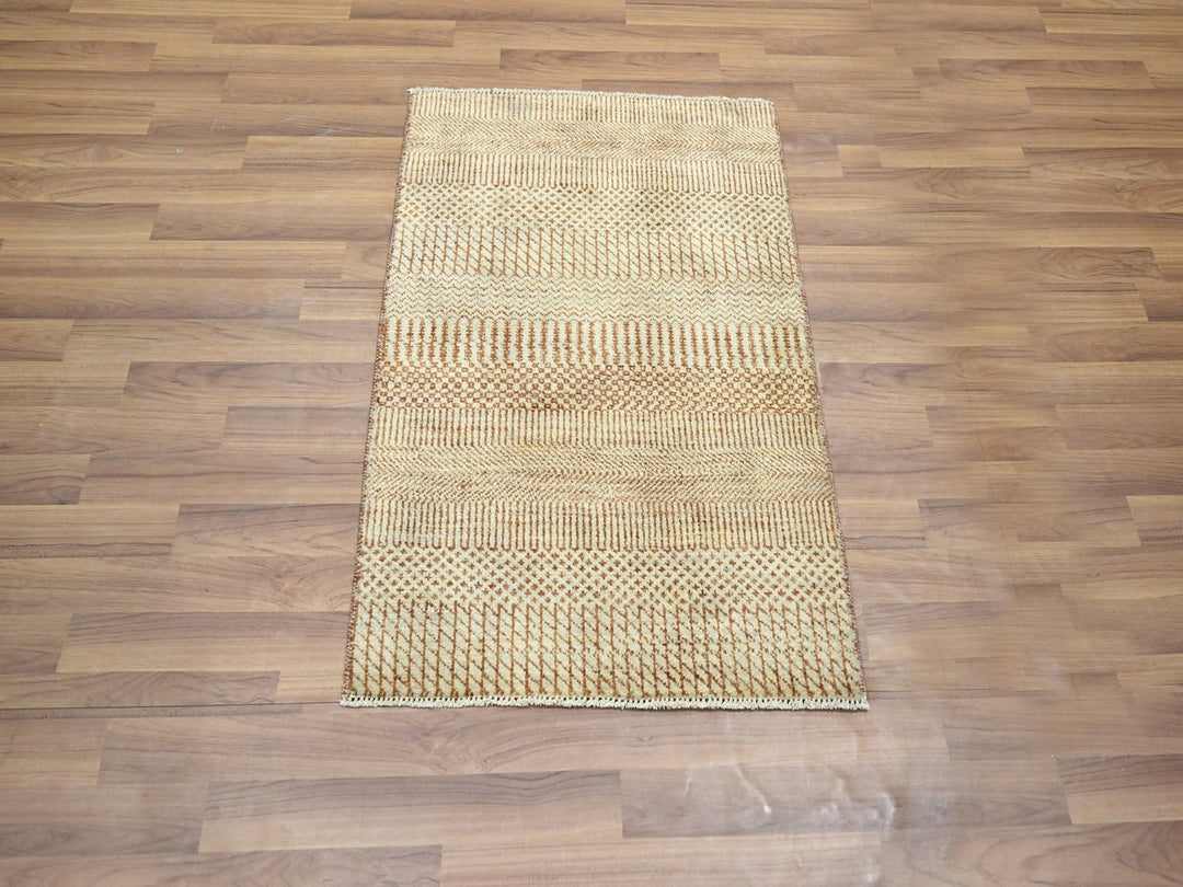2'0" x 3'0" New Hand Knotted Beige Wool & Silk Rectangle Oriental Rug - MOA10276539