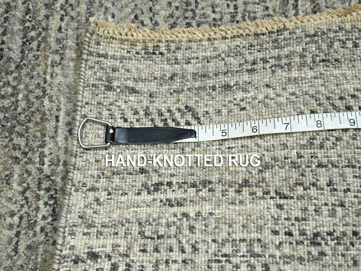 2'0" x 3'0" New Hand Knotted Beige Wool Rectangle Oriental Rug - MOA10276582