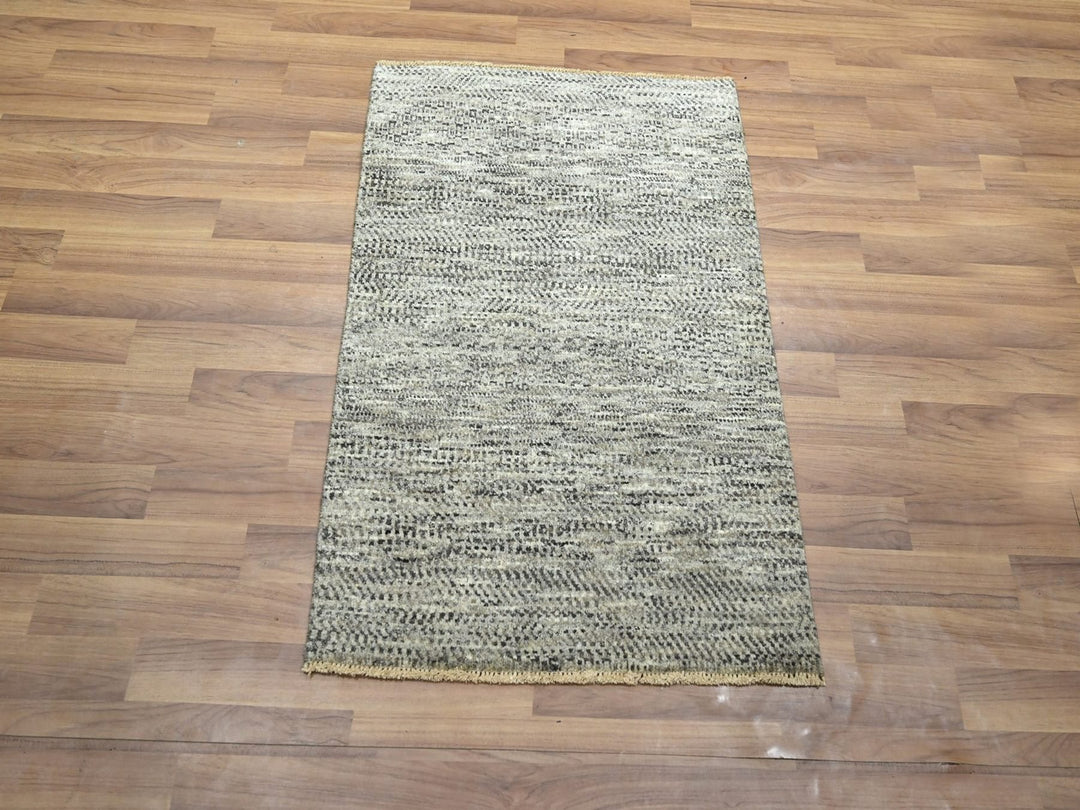 2'0" x 3'0" New Hand Knotted Beige Wool Rectangle Oriental Rug - MOA10276585