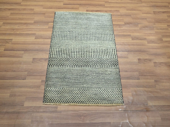 2'0" x 3'0" New Hand Knotted Grey Wool Rectangle Oriental Rug - MOA10276612
