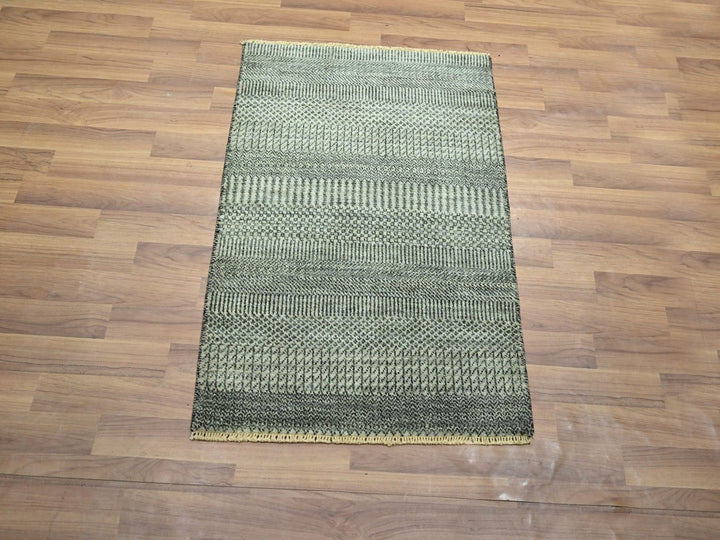 2'0" x 3'0" New Hand Knotted Grey Wool Rectangle Oriental Rug - MOA10276614