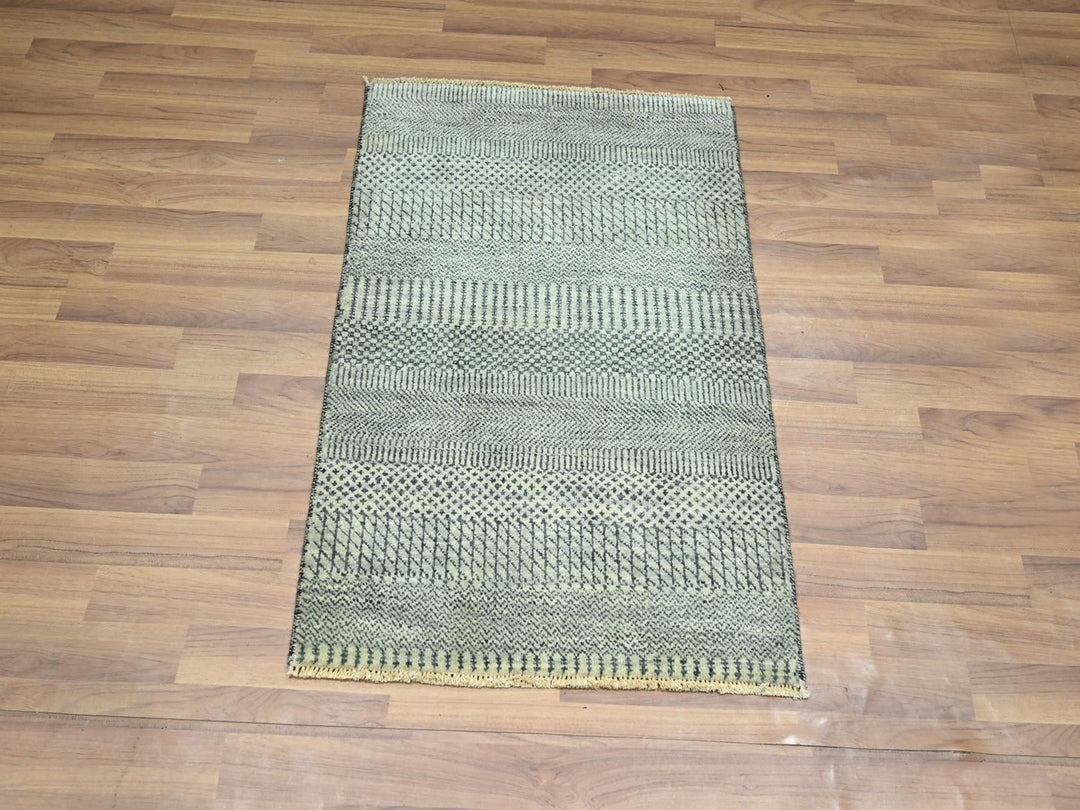 2'0" x 3'0" New Hand Knotted Grey Wool Rectangle Oriental Rug - MOA10276615