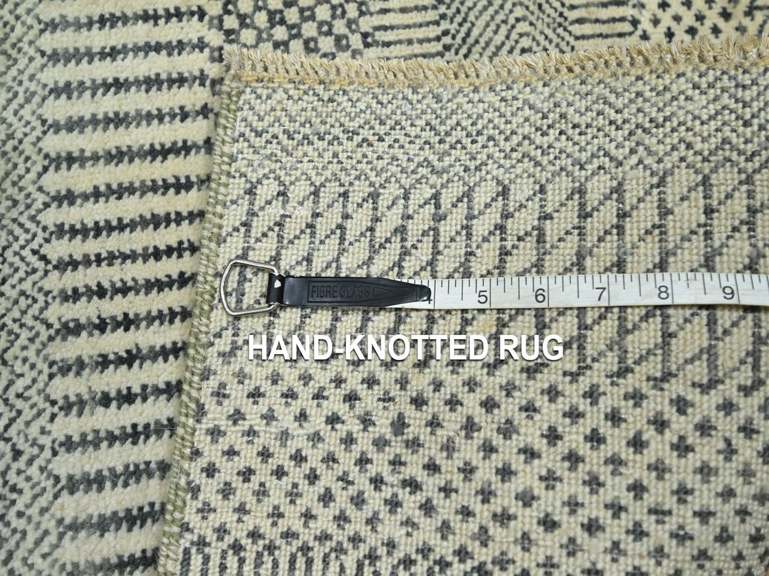 2'0" x 3'0" New Hand Knotted Grey Wool Rectangle Oriental Rug - MOA10276619