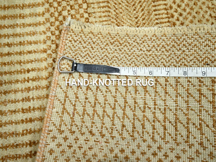 2'0" x 3'0" New Hand Knotted Beige Wool Rectangle Oriental Rug - MOA10276643