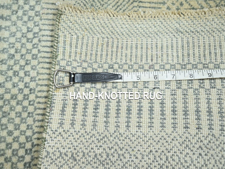 2'0" x 3'0" New Hand Knotted Beige Wool Rectangle Oriental Rug - MOA10276645