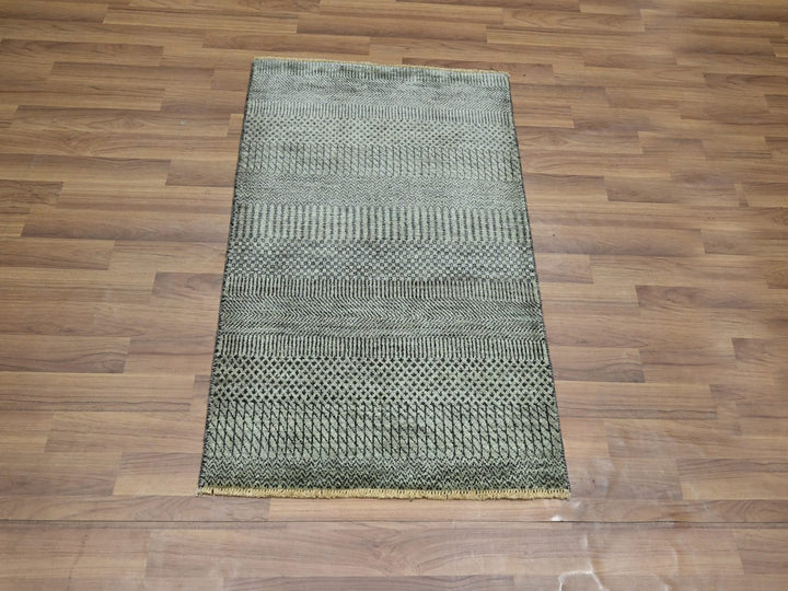 2'0" x 3'0" New Hand Knotted Grey Wool Rectangle Oriental Rug - MOA10276647
