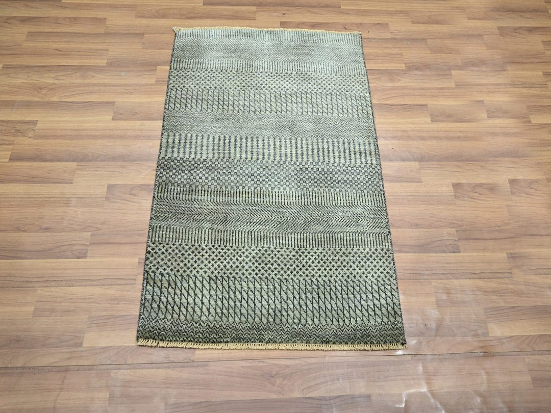 2'0" x 3'0" New Hand Knotted Grey Wool Rectangle Oriental Rug - MOA10276648