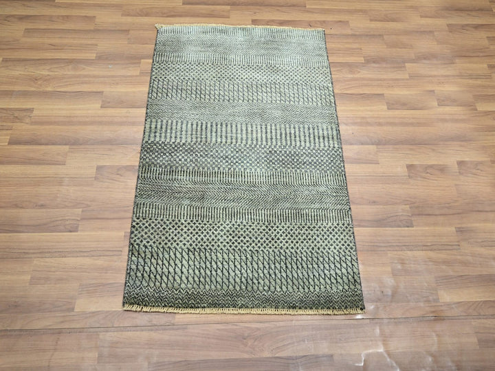 2'0" x 3'0" New Hand Knotted Grey Wool Rectangle Oriental Rug - MOA10276648