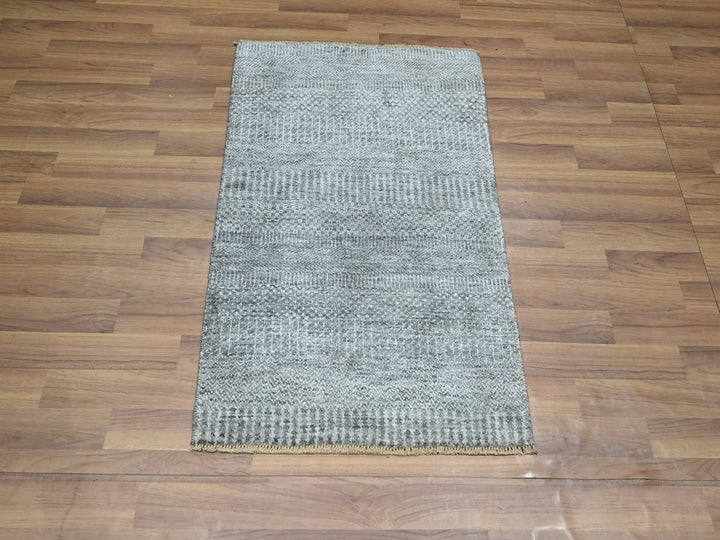 2'0" x 3'0" New Hand Knotted Grey Wool Rectangle Oriental Rug - MOA10276656