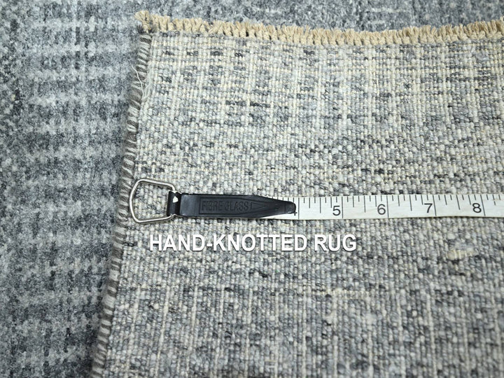 2'0" x 3'0" New Hand Knotted Grey Wool Rectangle Oriental Rug - MOA10276656