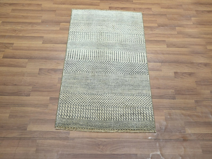 2'0" x 3'0" New Hand Knotted Grey Wool Rectangle Oriental Rug - MOA10276660