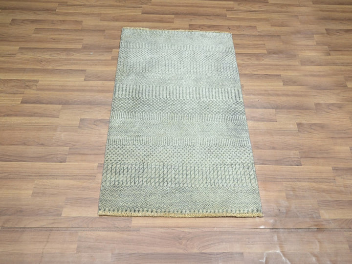 2'0" x 3'0" New Hand Knotted Grey Wool Rectangle Oriental Rug - MOA10276667