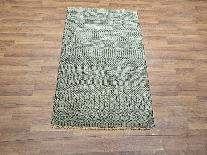 2'0" x 3'0" New Hand Knotted Grey Wool Rectangle Oriental Rug - MOA10276669