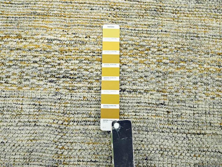 9'11" x 10'0" New Hand Knotted Yellow Wool Round Oriental Rug - MOA10276722