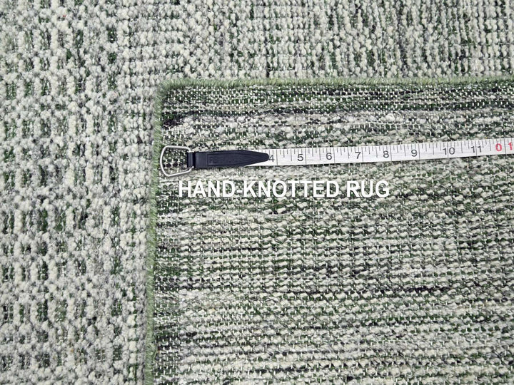2'6" x 6'0" New Hand Knotted Green Wool Runner Oriental Rug - MOA10276743