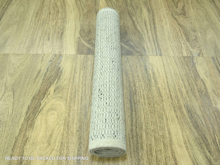 2'8" x 6'3" New Hand Knotted Grey Wool Runner Oriental Rug - MOA10276763