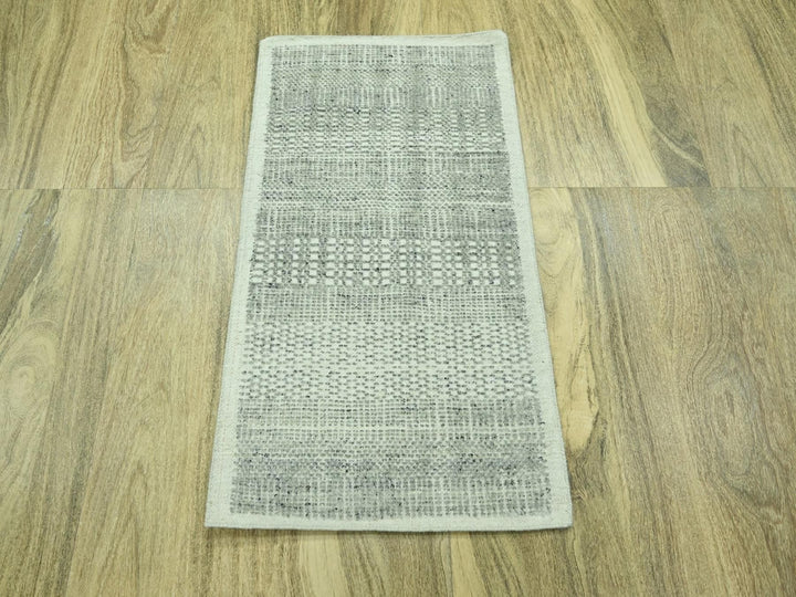 2'0" x 3'0" New Hand Knotted Grey Wool Rectangle Oriental Rug - MOA10276778