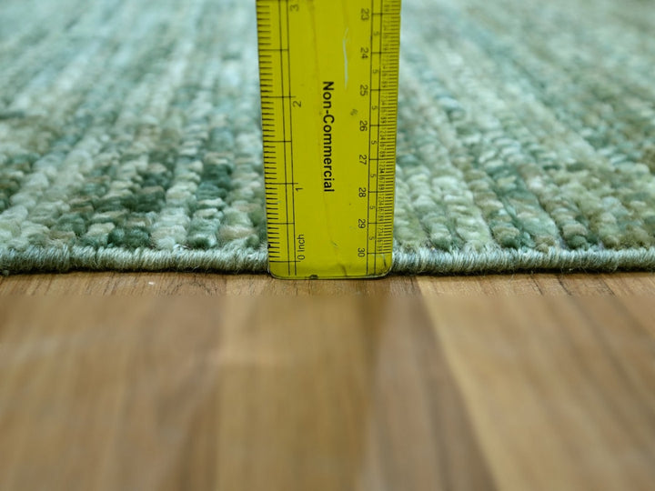 2'1" x 3'3" New Hand Knotted Green Wool Rectangle Oriental Rug - MOA10276902