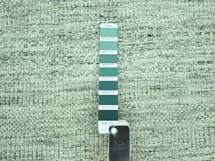 9'11" x 14'0" New Hand Knotted Green Wool Rectangle Oriental Rug - MOA10276943