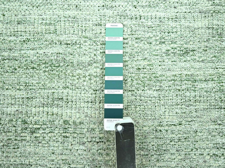 9'10" x 14'0" New Hand Knotted Green Wool Rectangle Oriental Rug - MOA10276945