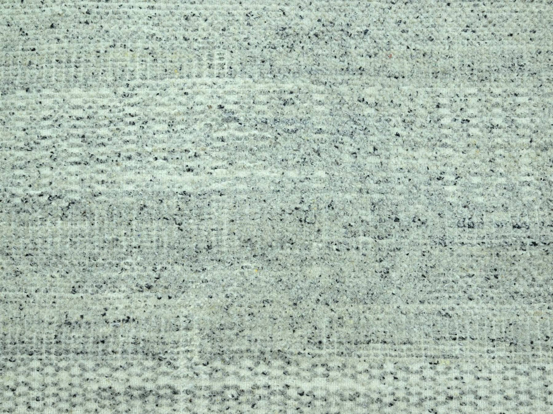 9'11" x 14'0" New Hand Knotted Grey Wool Rectangle Oriental Rug - MOA10276974