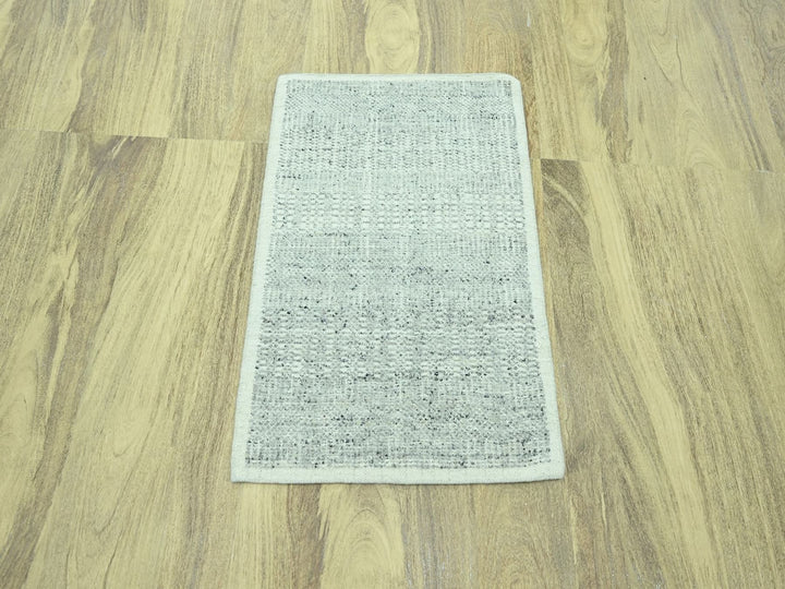 2'0" x 3'0" New Hand Knotted Grey Wool Rectangle Oriental Rug - MOA10276978