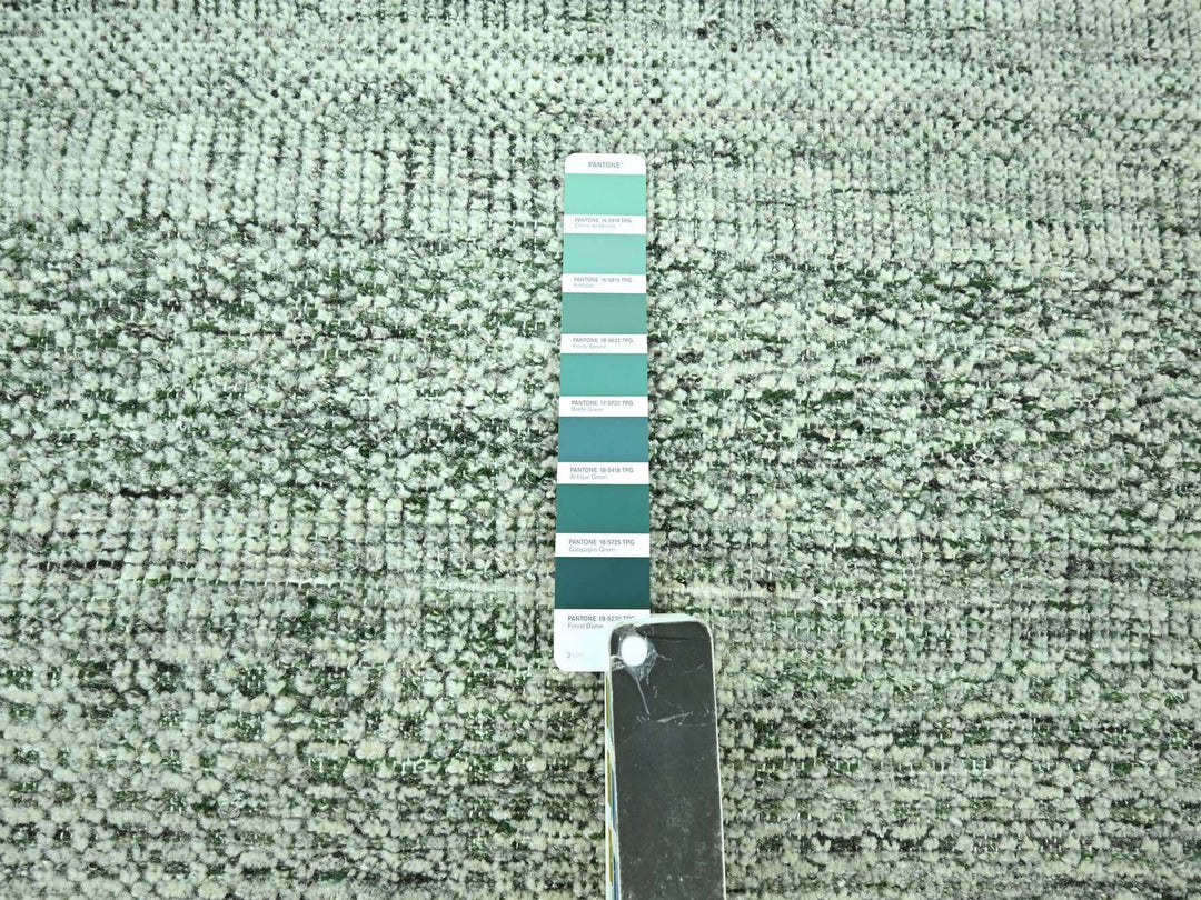 9'1" x 11'11" New Hand Knotted Green Wool Rectangle Oriental Rug - MOA10276984