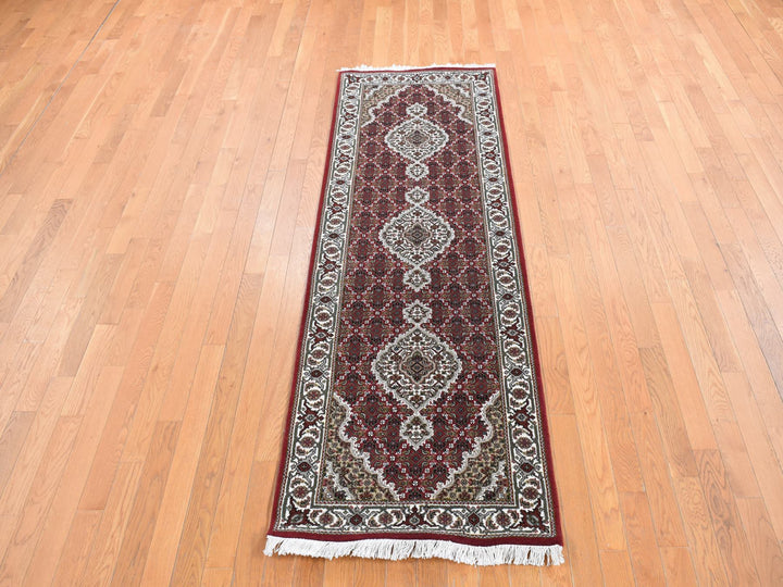 2'8" x 8'5" New Hand Knotted Red Wool & Silk Runner Oriental Rug - MOA10278004