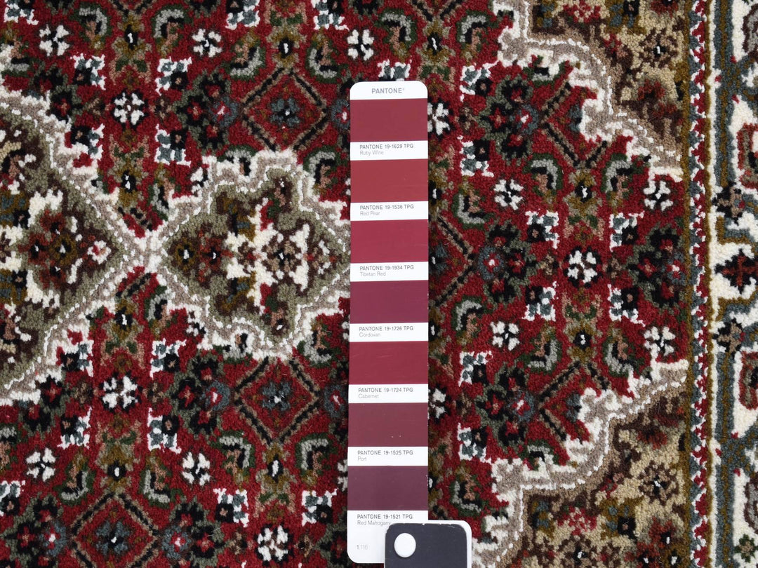 2'8" x 8'5" New Hand Knotted Red Wool & Silk Runner Oriental Rug - MOA10278004